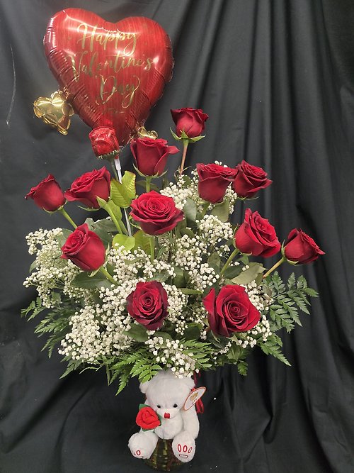 Doz Roses Valentine Gift Set
