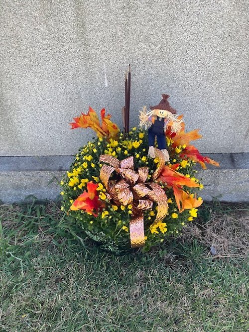 Cemetery Mum Planter