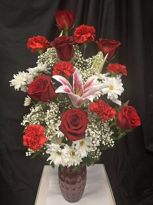 Fondly Yours in Teleflora\'s Vase